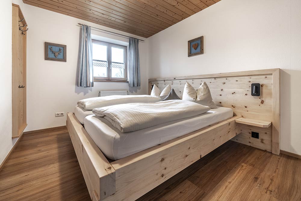 Eines der beiden Schlafzimmer der Ferienwohnung Reh